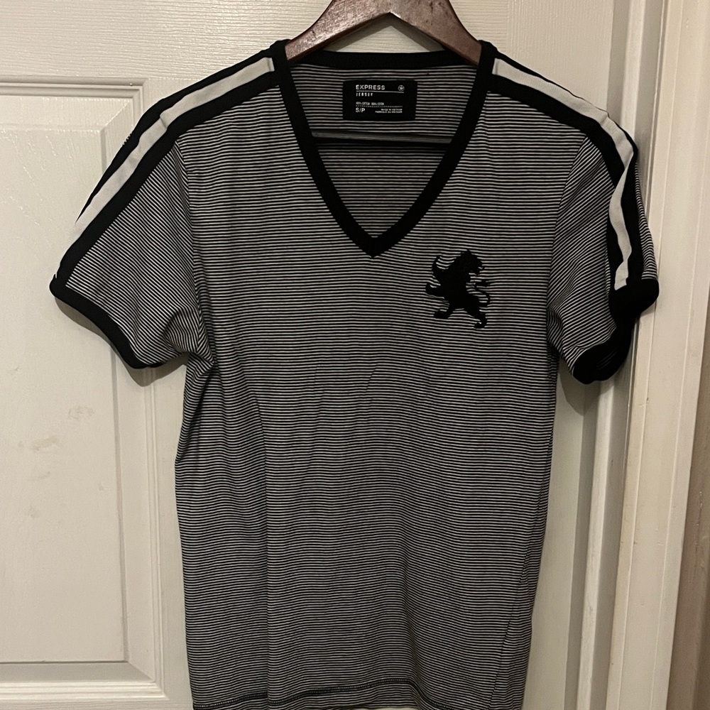 Express men  black and white strip short sleeve shirt